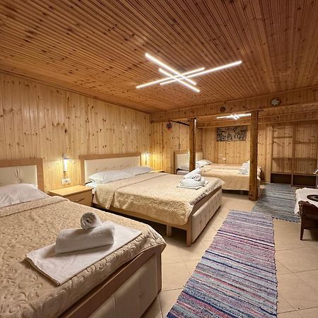 "Mani Guest House" Gjirokastra Kültér fotó