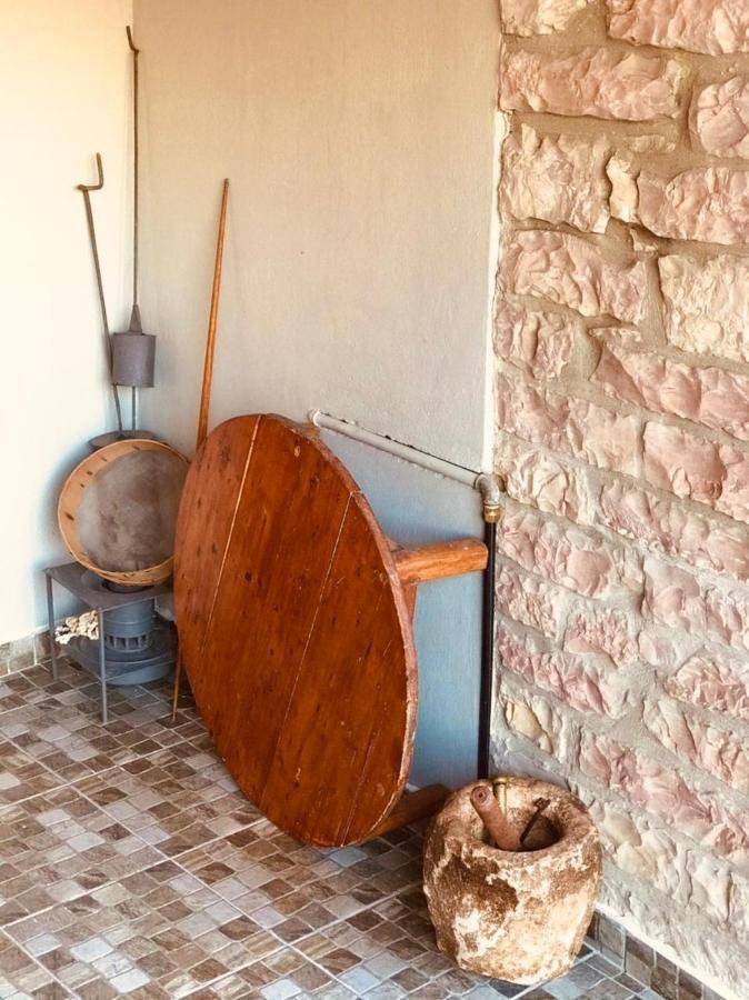 "Mani Guest House" Gjirokastra Kültér fotó