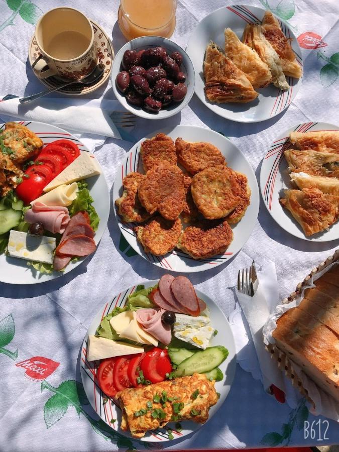 "Mani Guest House" Gjirokastra Kültér fotó