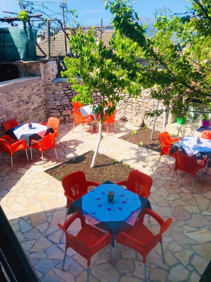 "Mani Guest House" Gjirokastra Kültér fotó