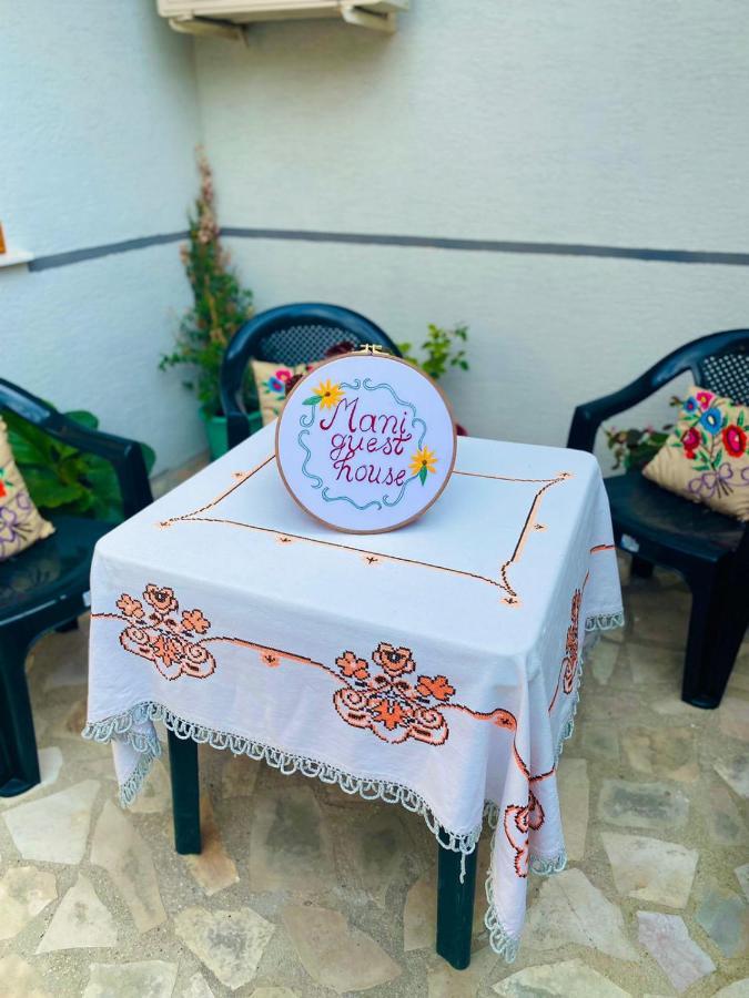 "Mani Guest House" Gjirokastra Kültér fotó