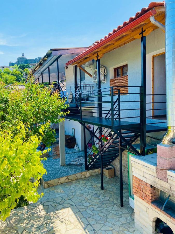 "Mani Guest House" Gjirokastra Kültér fotó