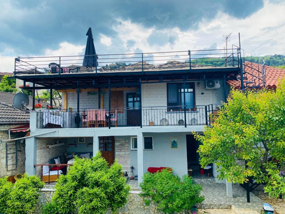 "Mani Guest House" Gjirokastra Kültér fotó