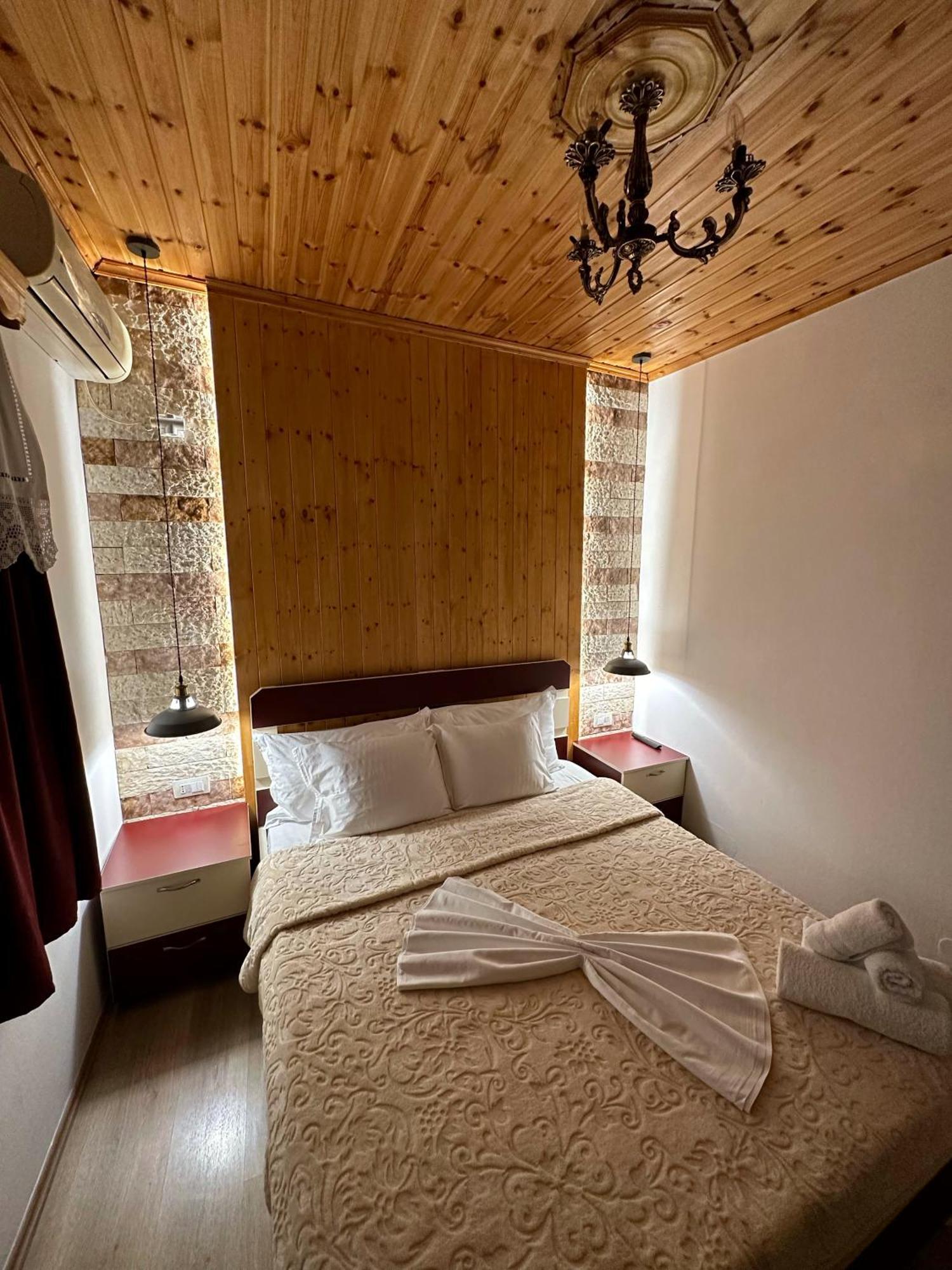 "Mani Guest House" Gjirokastra Kültér fotó